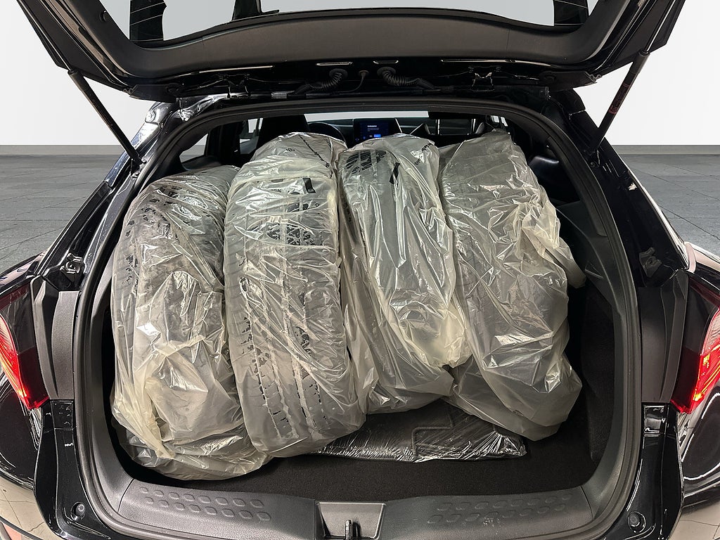 Toyota C-HR 1,8 HYBRID X EDITION (MY23) BSM / V-Hjul / MOMS