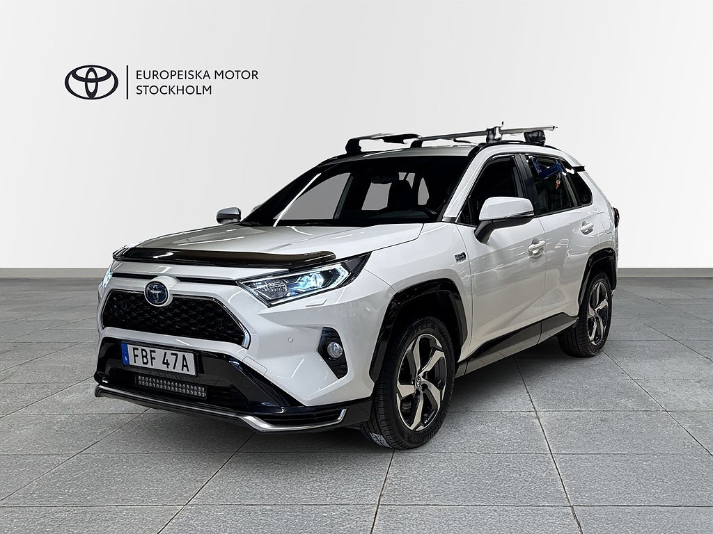 Toyota RAV4 2.5 Laddhybrid AWD Active / V-hjul / Drag / M-värmare