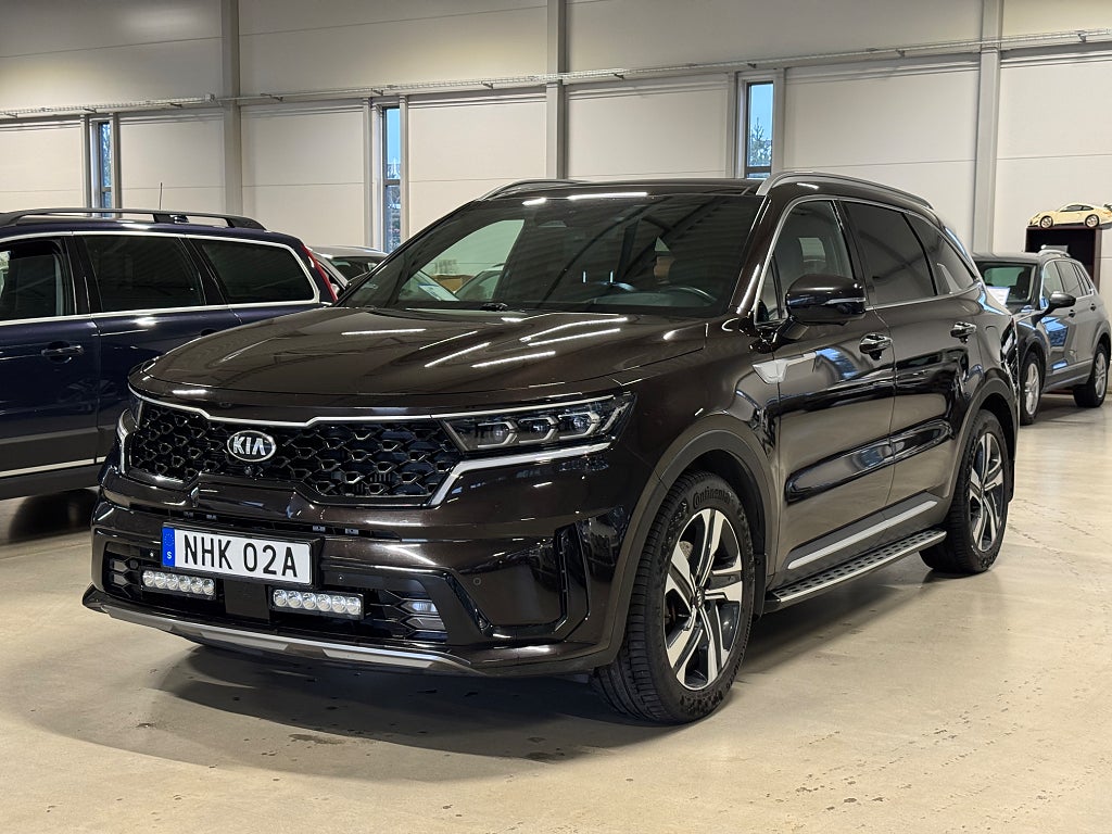 Kia Sorento PHEV ALL UTR 7-SITS INKL V-HJUL NYBES DRAG PANO NAVI