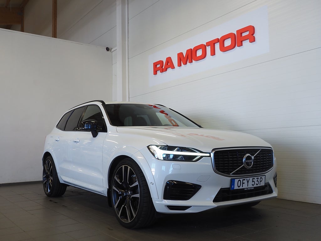 Volvo XC60 T8 392hk AWD R-Design B&W Luft 22″ Pano Drag Se Spec!