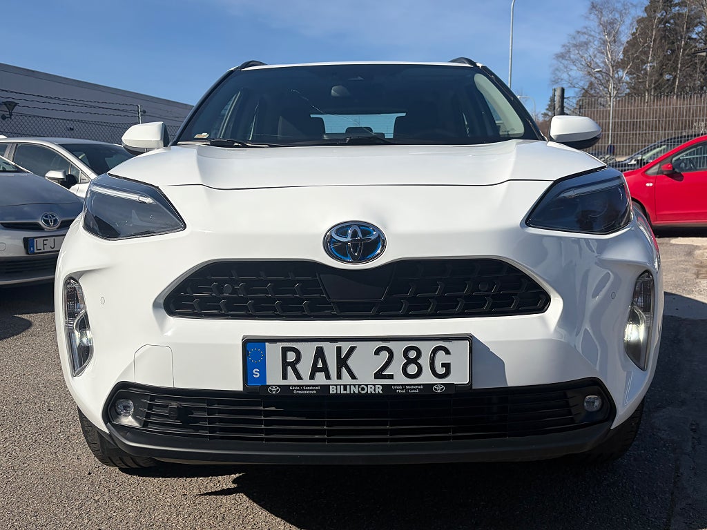 Toyota Yaris Cross 1.5 Hybrid 116hk e-CVT Euro-6 / Nyservad / S&V-Hjul