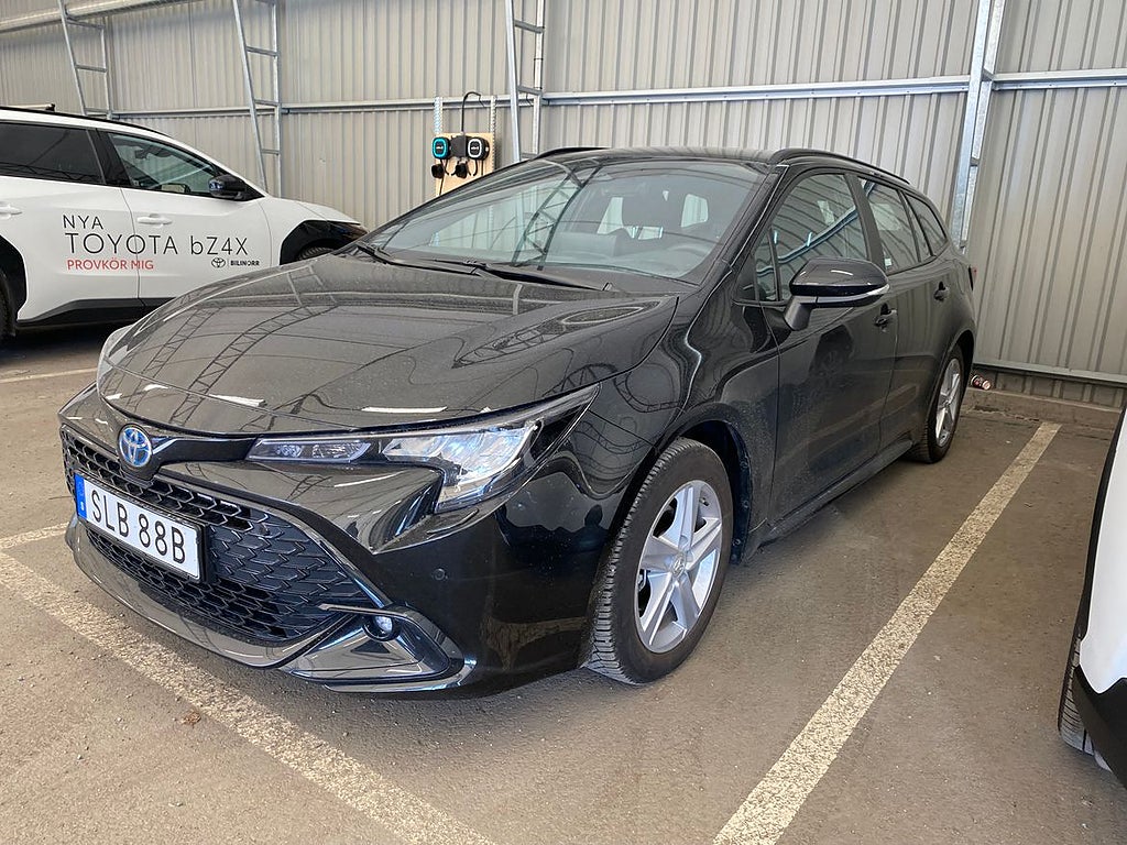 Toyota Corolla Touring Sports Hybrid 1,8 Active Plus | Vinterhjul