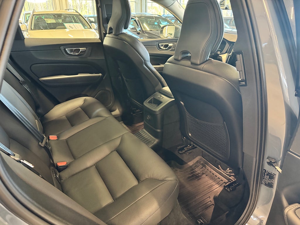 Volvo XC60 Recharge T6 AWD AUT LEASBAR DRAG KAMERA LÄDER GOOGLE