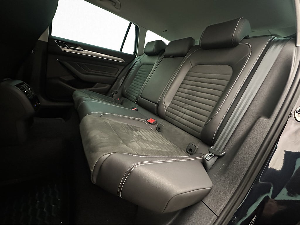 Volkswagen Passat GTE Värmare Kamera Drag Navi