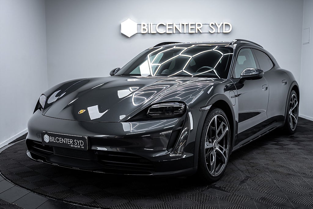 Porsche Taycan 4 |Cross Turismo|Sport Chrono|BOSE|Pano|MOMS|381hk