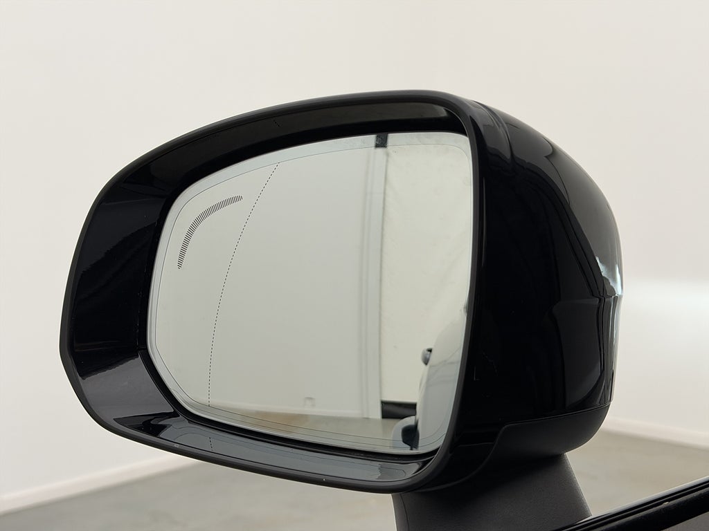 Volvo XC90 T8 AWD R-Design 7-Sits B&W Pano HUD 360° Dragkrok