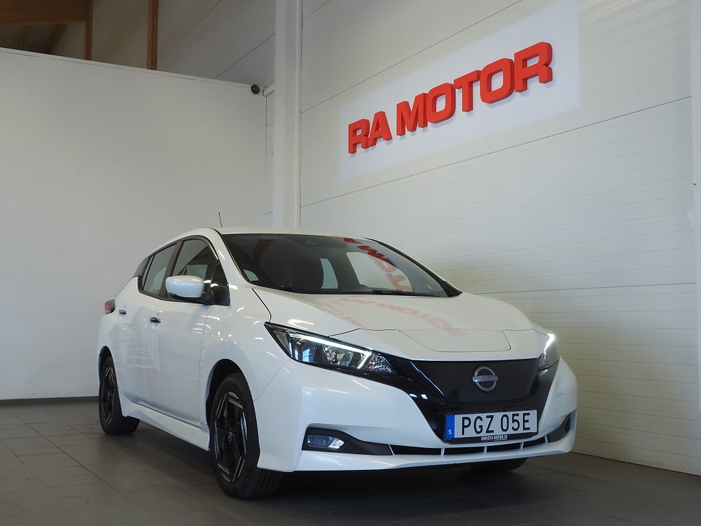 Nissan Leaf 40 kWh 150hk Acenta |Backkamera| Rattvärme |