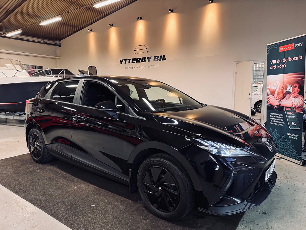 MG 4 Electric Standard Range 51 kWh Standard Nyservad! BT