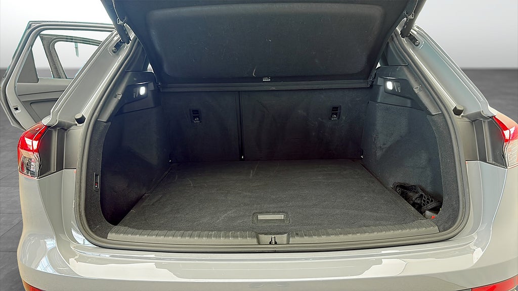 Audi Q4 e-tron 40 S Line Selection 204HK Evolutionspaket – Dragk