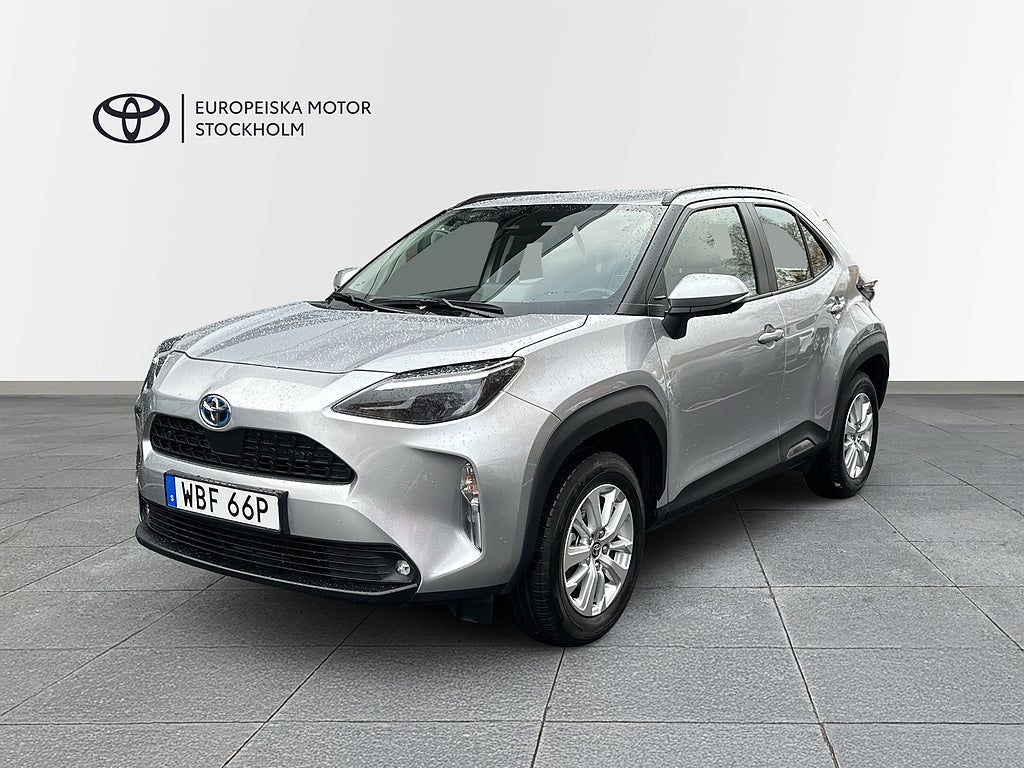 Toyota Yaris Cross 1.5 HSD Active P-sensorer / V-Hjul