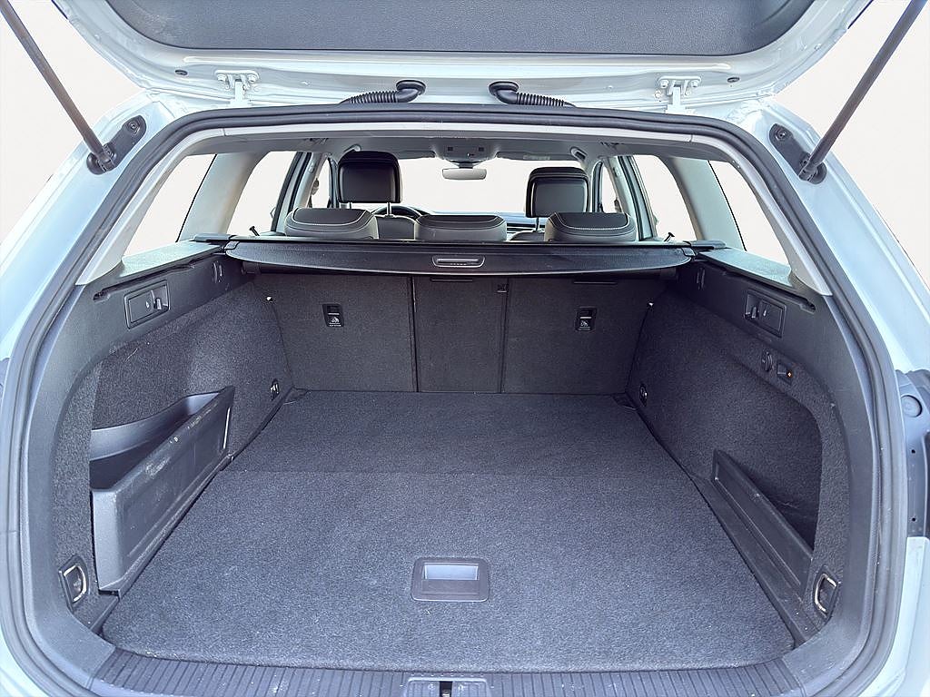 Volkswagen Passat GTE 1.4 TSI Plug-in Hybrid Drag B-kamera