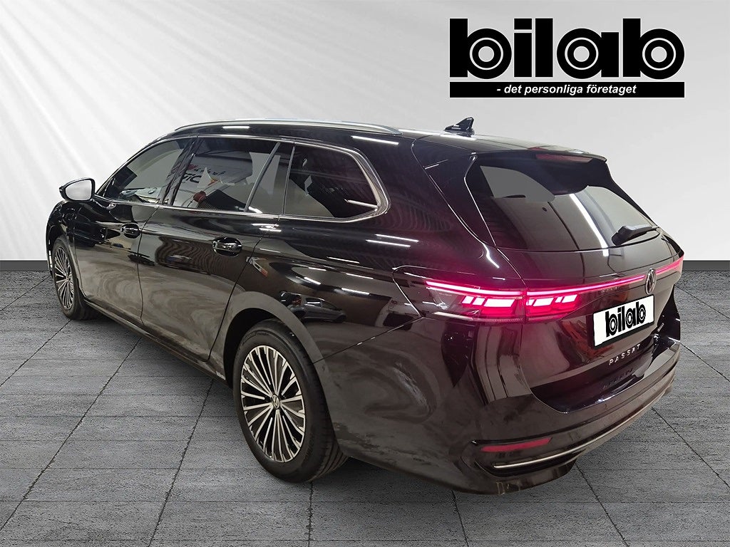 Volkswagen Passat ELEGANCE 1.5 TSI EHYBRID AUTOMAT