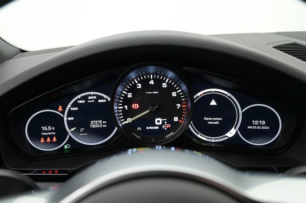 Porsche Cayenne E-Hybrid Platinum Edition Pano BOSE Drag