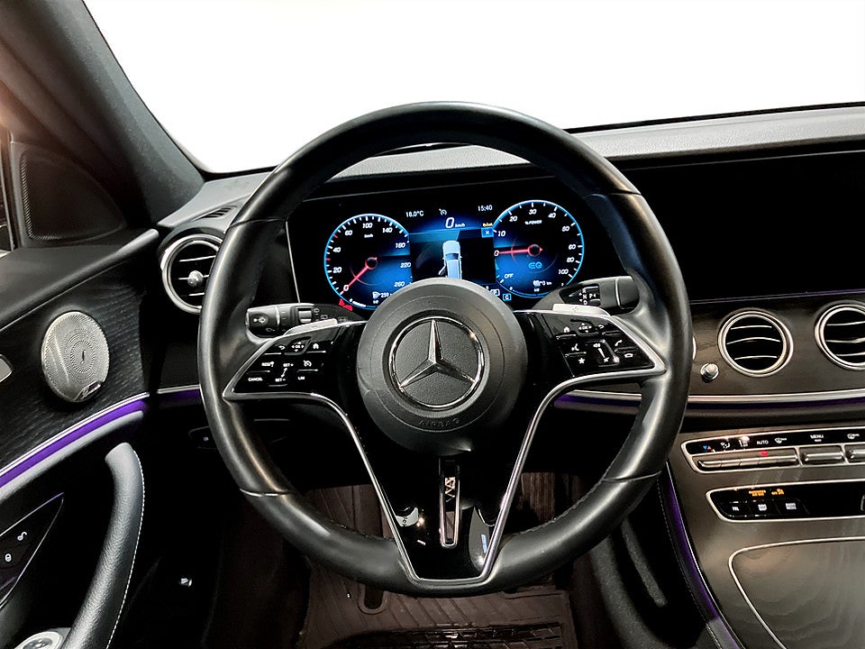 Mercedes-Benz E300 de 4MATIC AMG Line PHEV 306hk Aut B-KAMERA DRAG CARPLAY
