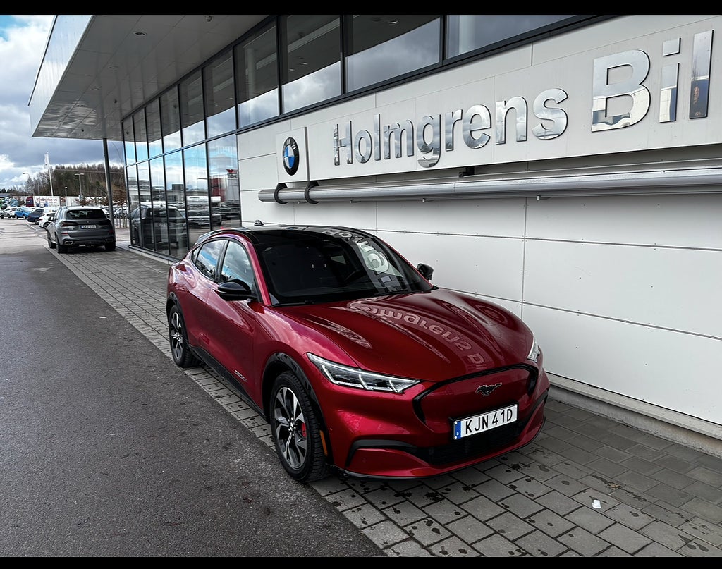 Ford Mustang Mach-E Long Rang AWD B O Teknikpaket | Ränta 3,95%