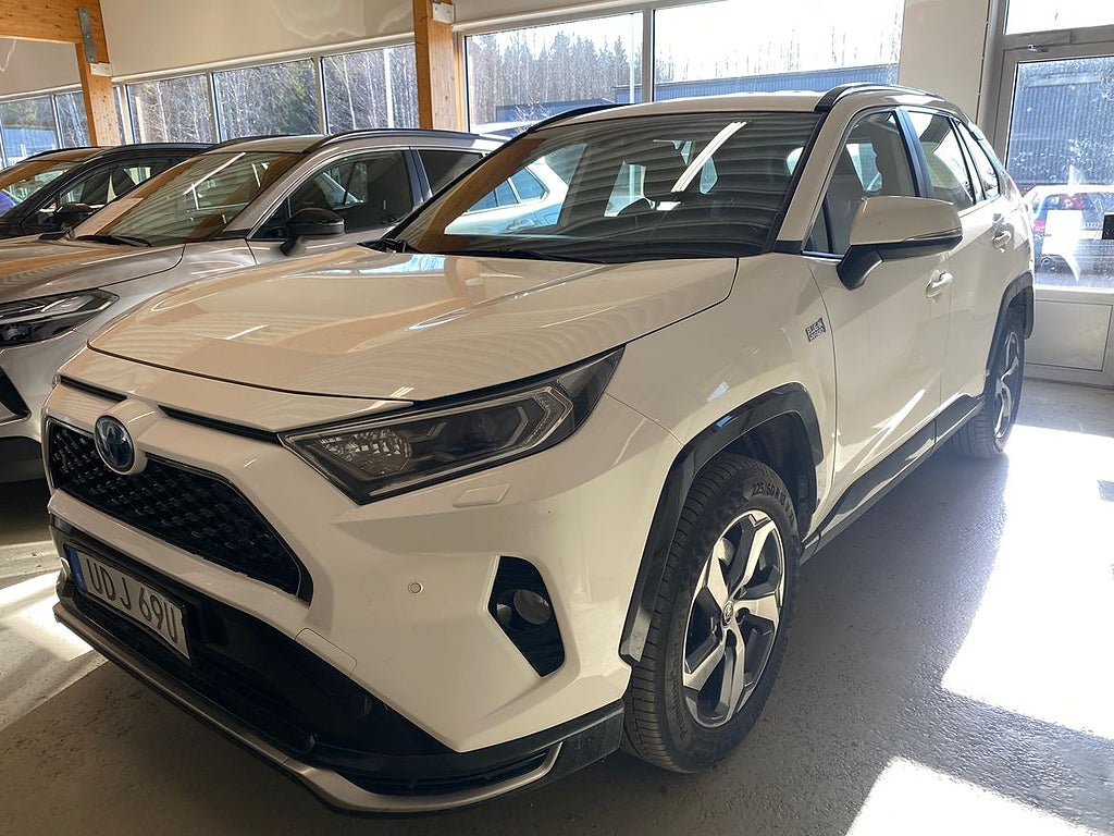 Toyota RAV4 Laddhybrid 2,5 Active | Dragkrok | Vinterhjul | Motorvärm…