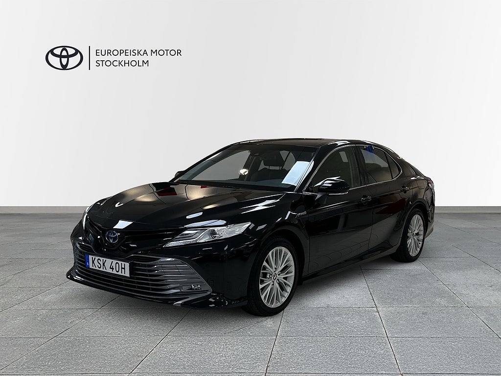 Toyota Camry 2.5 HYBRID EXECUTIVE / Skinn/ V-Hjul