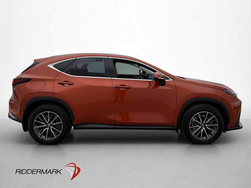 Lexus NX 450h+ AWD Business Plus Skinn Kamera Navi 309hk