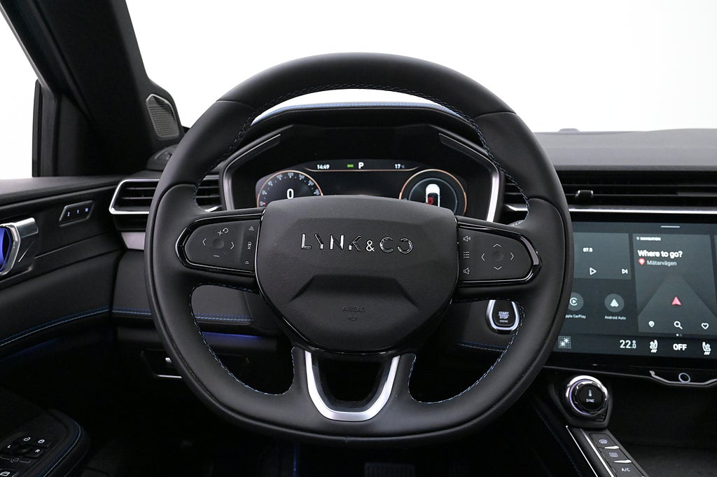 Lynk & Co 01 PHEV Pano 360 Adap Farth Infinity BLIS Drag