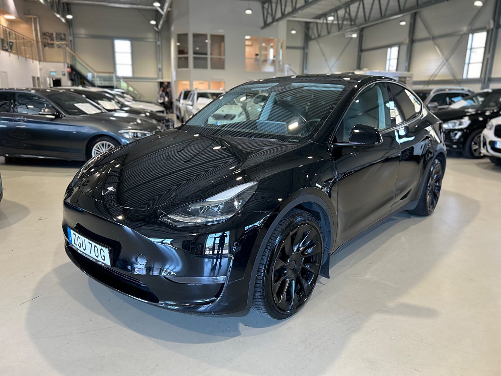 Tesla Model Y Long Range AWD / Dragkrok / Moms