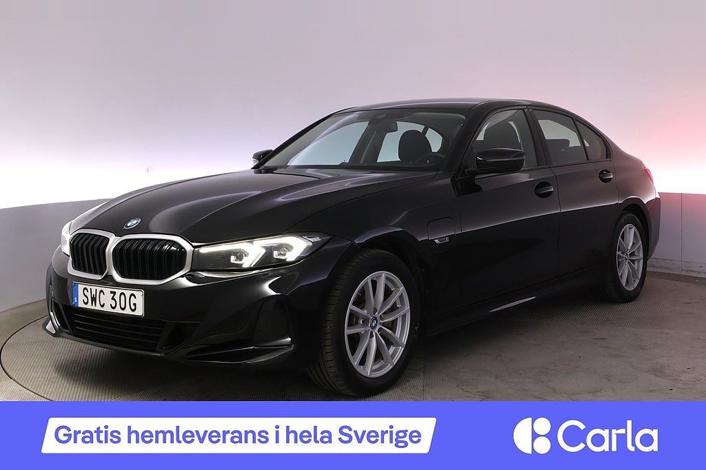 BMW 330e xDrive Sedan Farthållare Navi CarPlay Widescreen