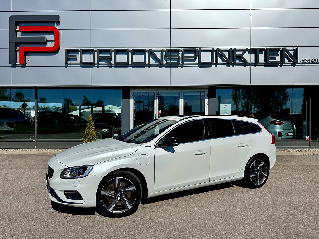 Volvo V60 D6 Plug-in Hybrid AWD R-Design SE SPEC 288hk