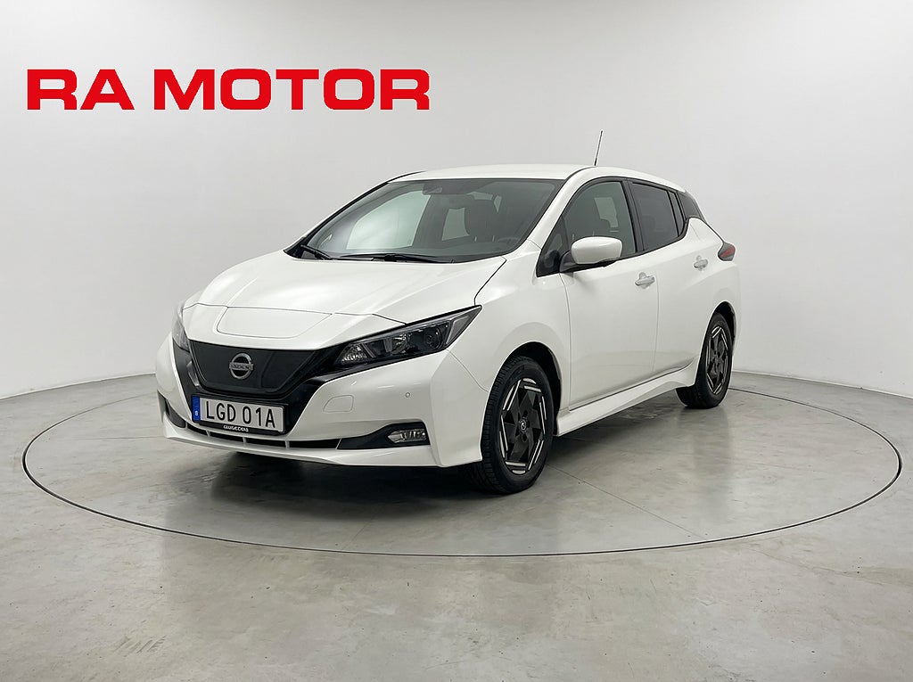 Nissan Leaf 40 kWh 150hk Acenta | Backkamera | Rattvärme | Moms