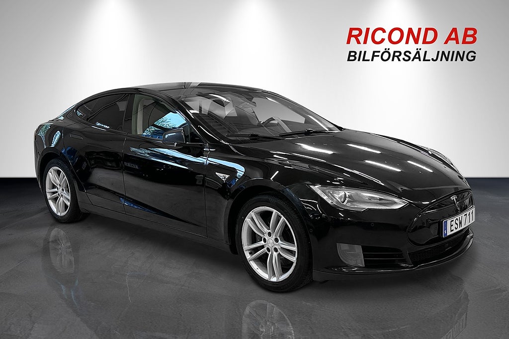 Tesla Model S 85 378 HK SV-SÅLD FRILADDNING 3,45% RÄNTA