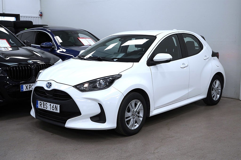 Toyota Yaris HYBRID 1-ÄGARE CARPLAY B-KAMERA