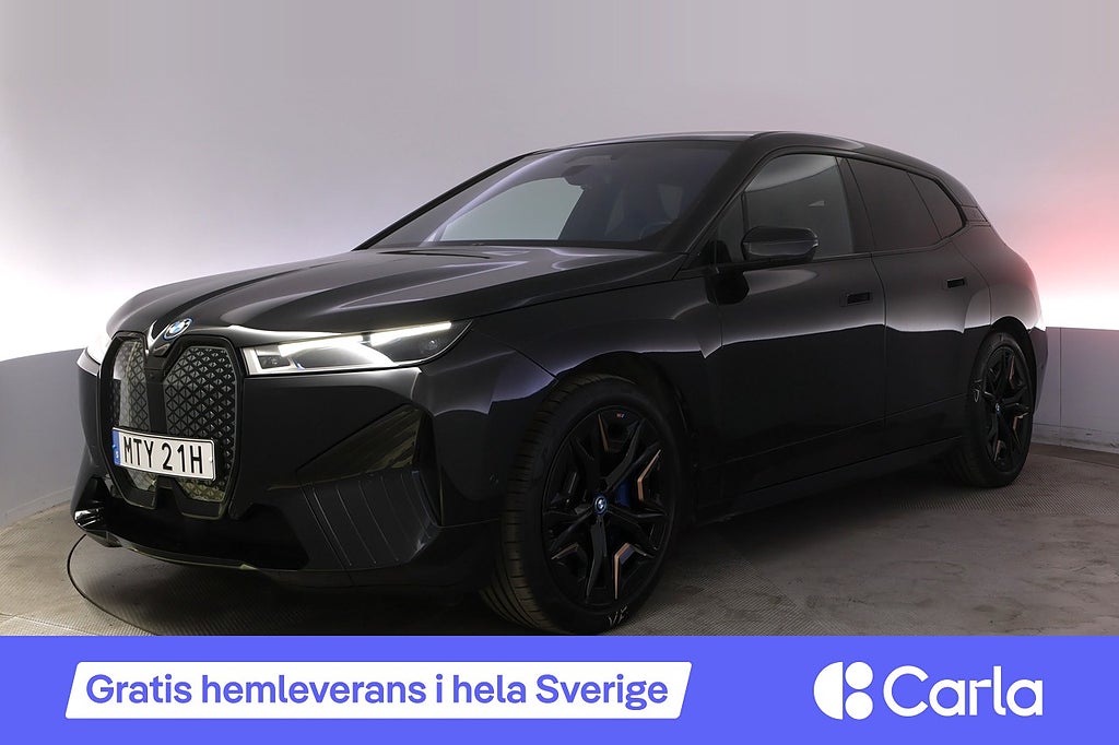 BMW iX xDrive40 Sport Laser Pano DAP HK 360 Drag 22” fälg