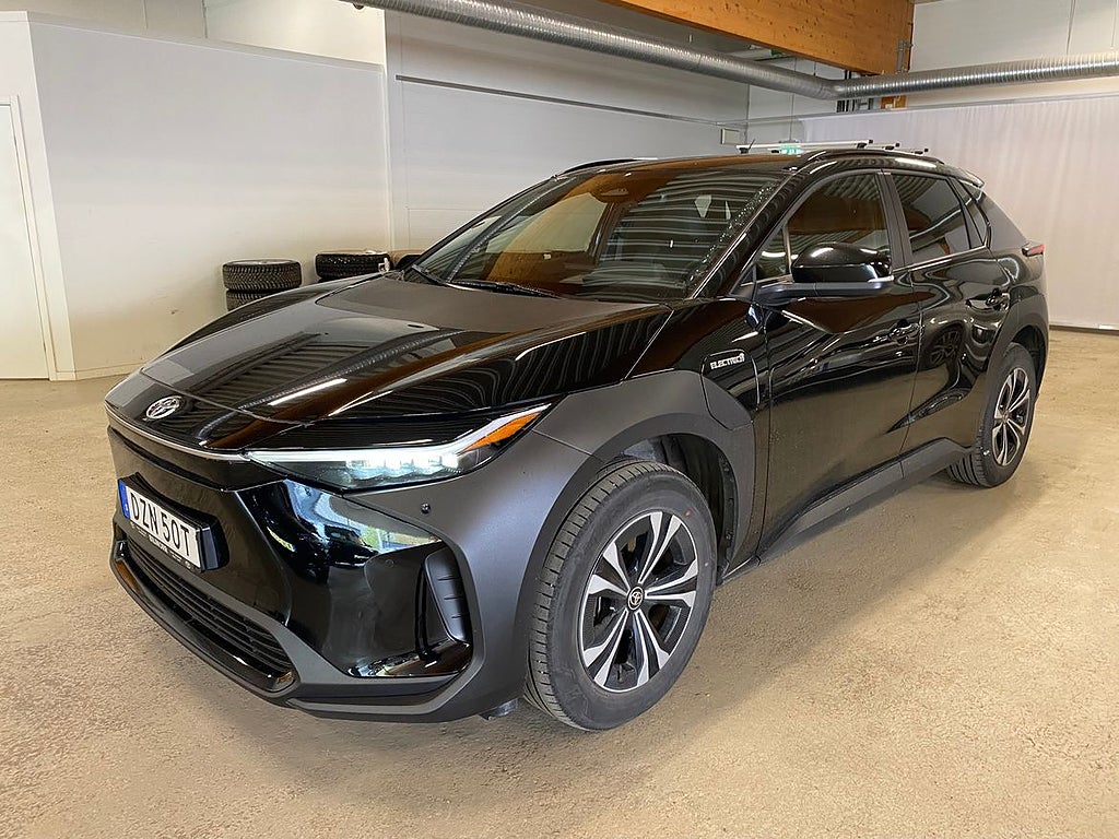 Toyota bZ4X AWD Style | Vinterhjul