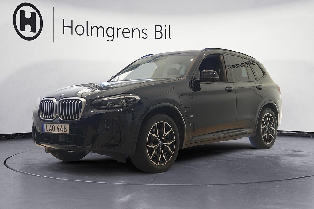 BMW X3 xDrive30e xDrive 30e M Sport Drag Komfortöppning Rattvärme |