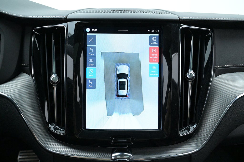 Volvo XC60 Re T8 II AWD R-Design Pano 360 H/K Elstol Drag