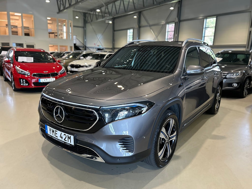 Mercedes-Benz EQB 300 4MATIC Electric * Nyservad * Kampanjränta 2,75% *