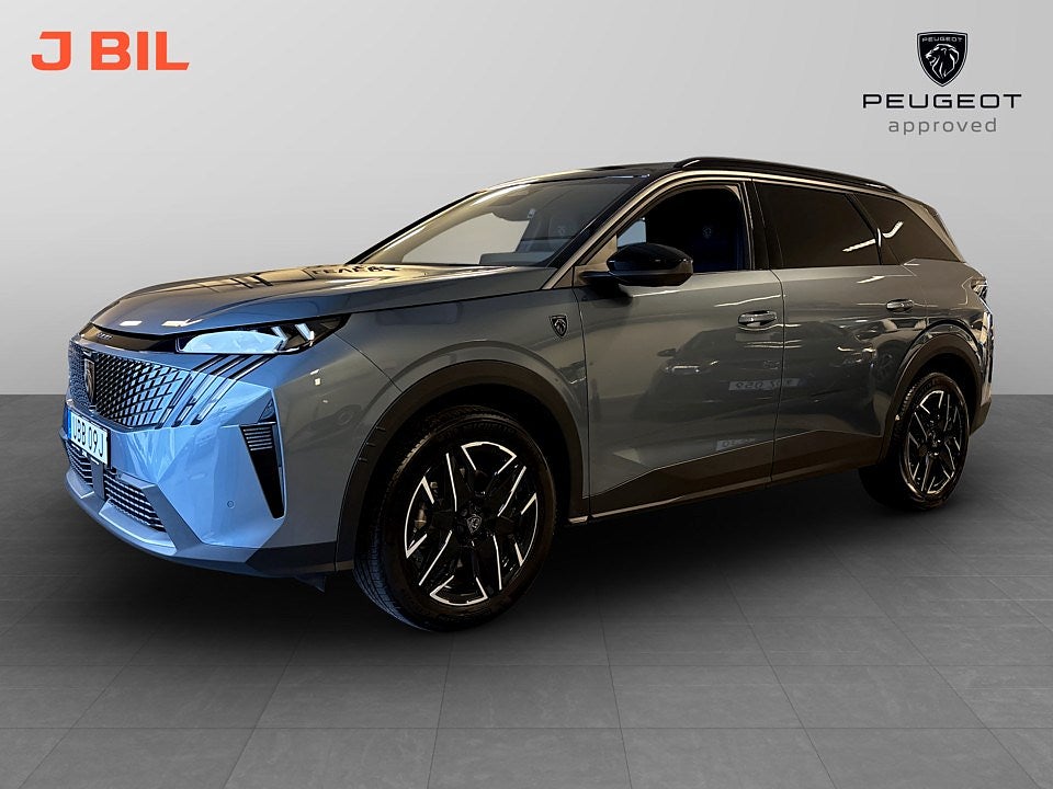 Peugeot 5008 GT Hybrid 145hk Aut NYA VINTERHJUL INGÅR!