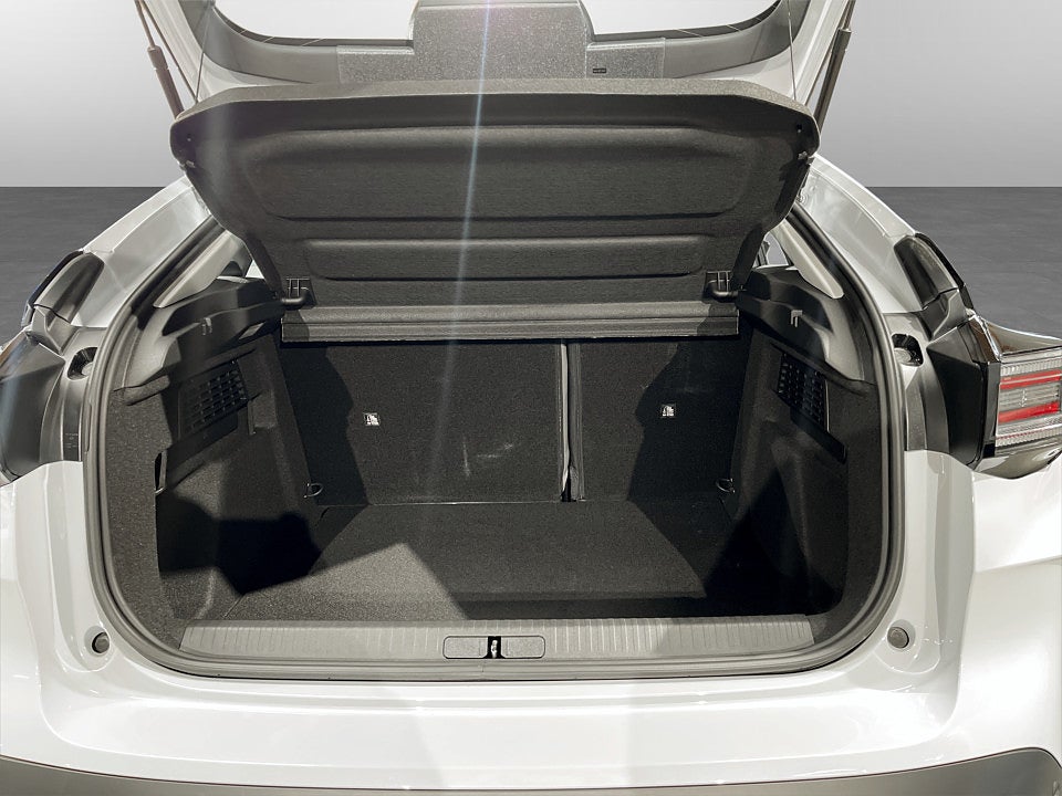 Citroën C4 PLUS Hybrid 145hk Automat