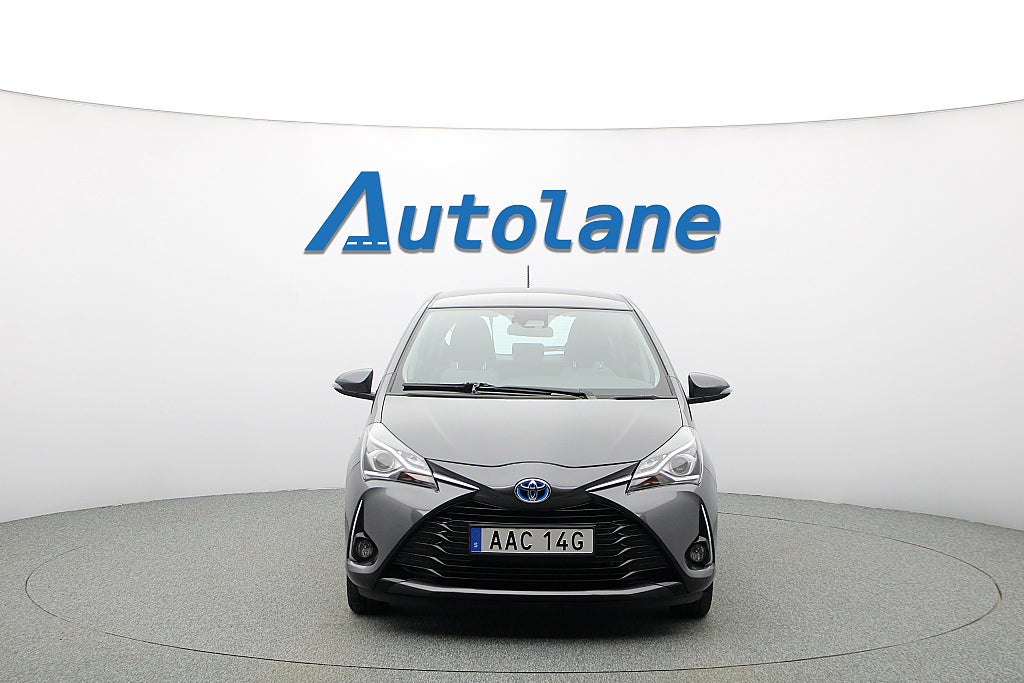 Toyota Yaris Hybrid Automat, Backkamera, Låga mil, MOMS 101hk