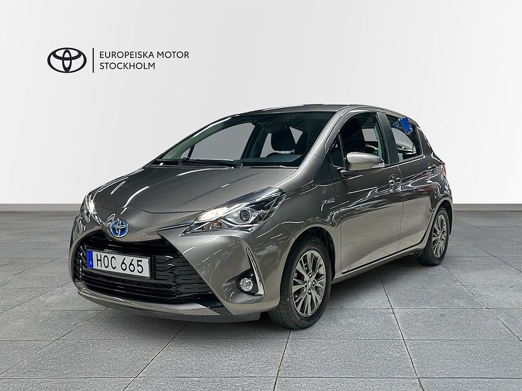 Toyota Yaris 1,5 HYBRID ACTIVE / V-Hjul / OBS! 2340mil