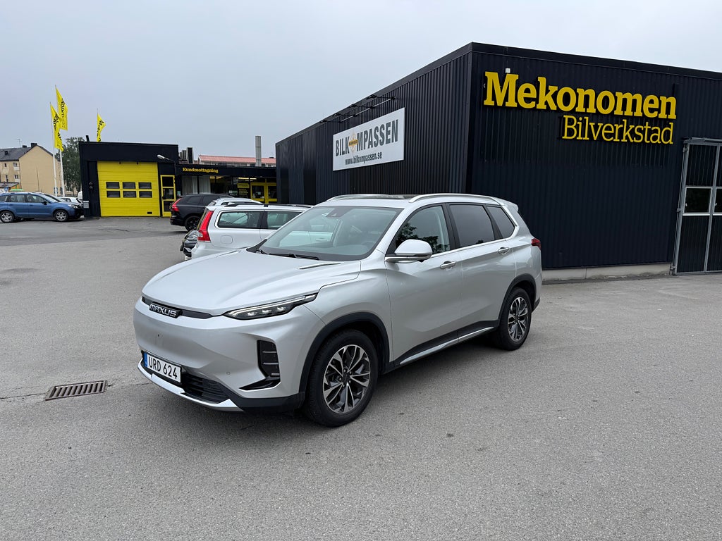 Maxus Euniq 6 70 kWh Exclusive Helläder Panorama låga mil
