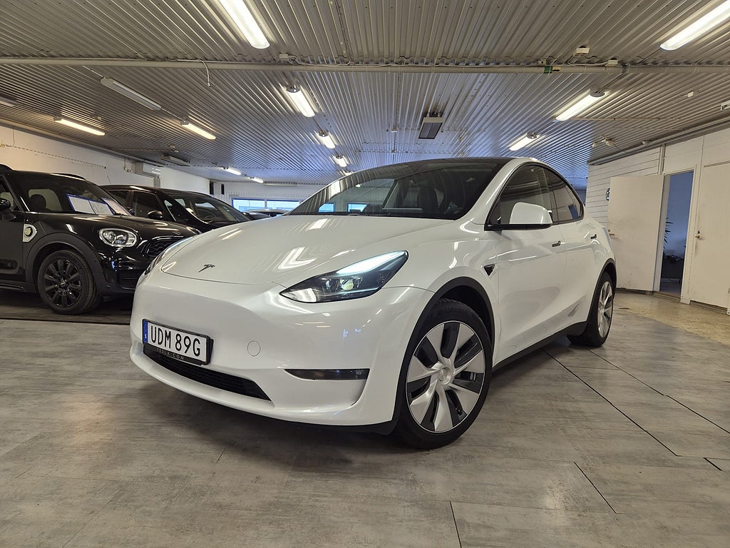 Tesla Model Y Long Range AWD Dragkrok Panorama 1.Ägare