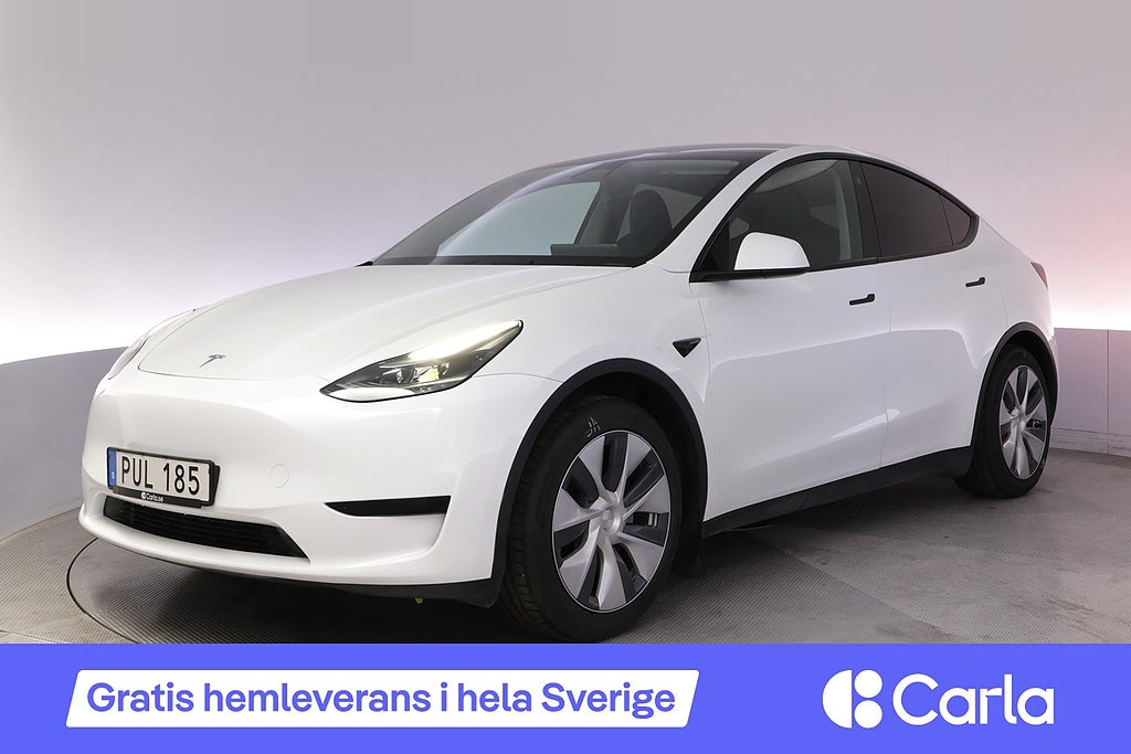 Tesla Model Y Standard Range RWD Autopilot Panorama