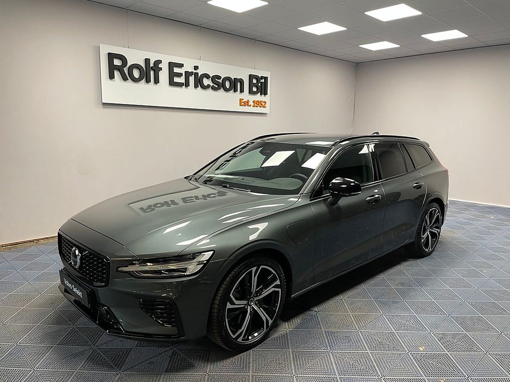 Volvo V60 T8 Plus Dark Nordic Edition