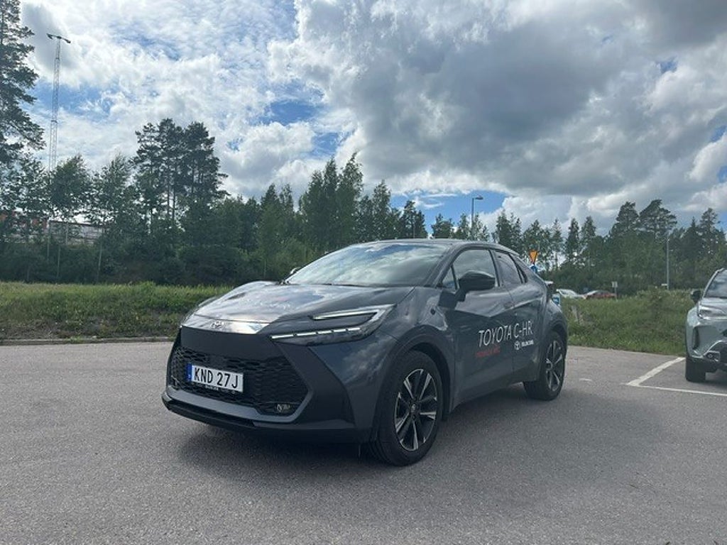 Toyota C-HR 2,0 Laddhybrid FWD Style Teknikpaket, Vinterhjul