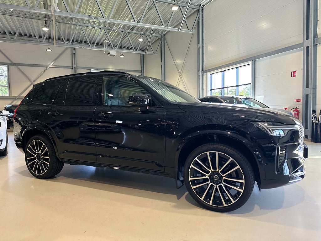Volvo XC90 T8 Plug-In Hybrid AWD Geartronic Ultra Dark / Drag
