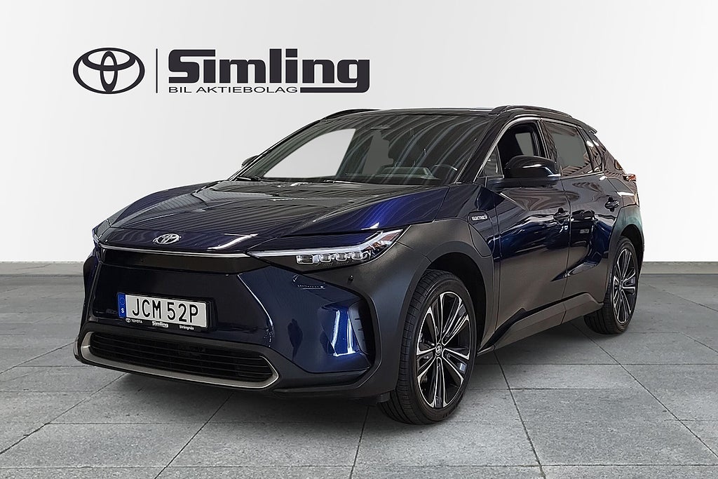 Toyota bZ4X 71.4 kWh AWD Executive / Panorama / Drag / Vinterhjul
