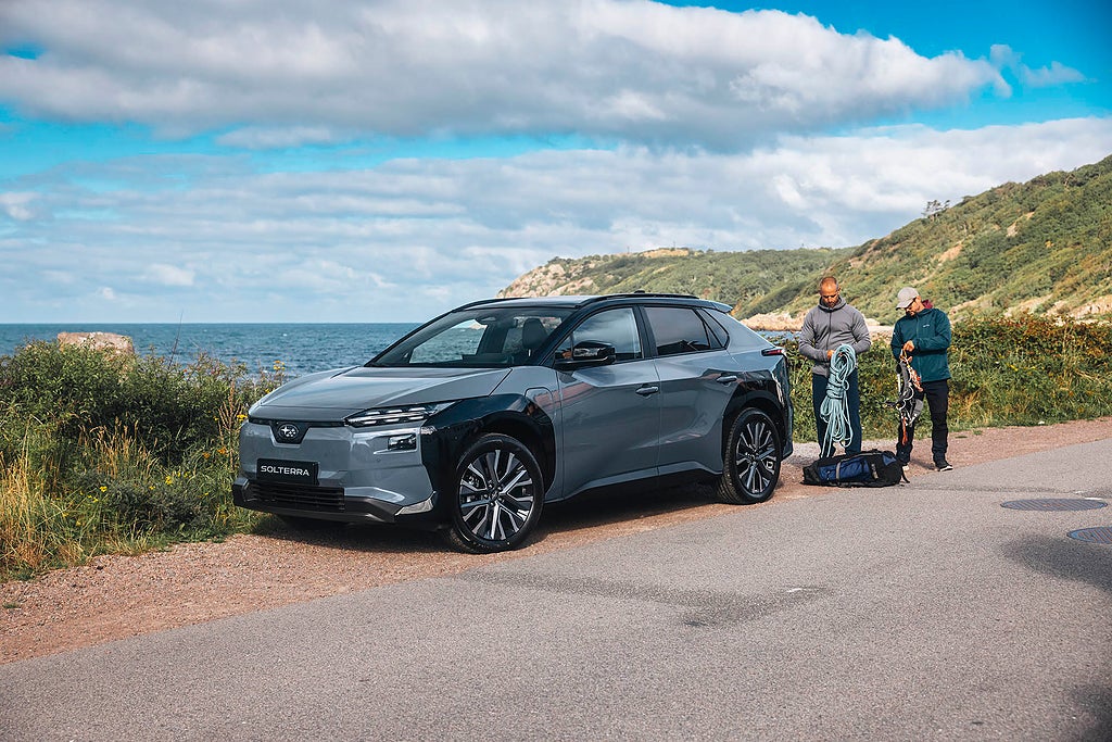 Subaru Solterra XT 74.7 kWh AWD, Touring +