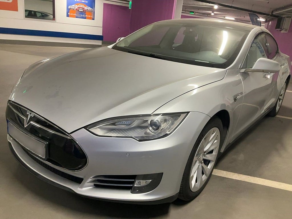 Tesla Model S P85 Performance 421hk, MCU2