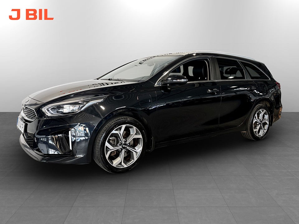 Kia Ceed SW ADVANCED PLUS PHEV 141hk Aut B-KAMERA RATTVÄRME