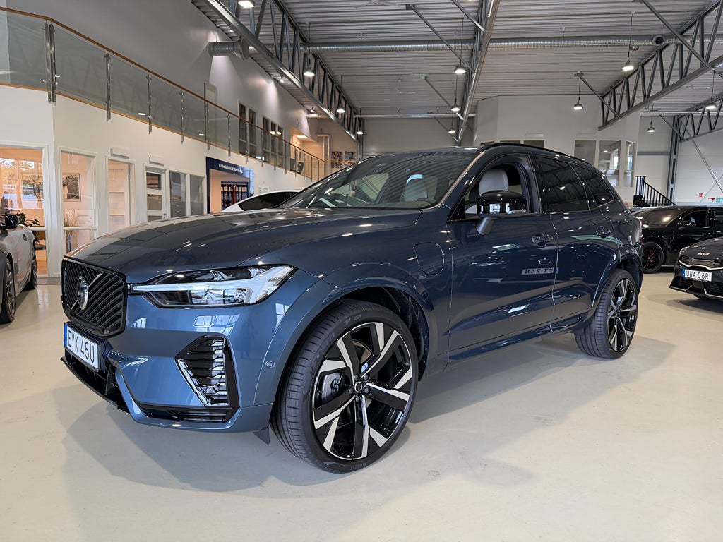 Volvo XC60 T6 Plug-In Hybrid AWD Geartronic Plus Dark /Drag/Moms