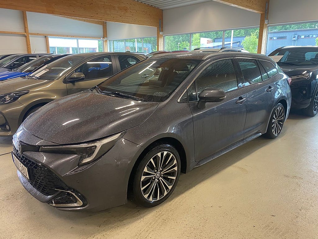Toyota Corolla 1,8 Hybrid Touring Sports Style Pluspaket…